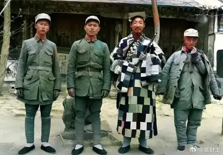 1941年9月，狼牙山五壮士幸存者葛振林与宋学义被树杈撑住，在道士李圆忠的帮助下