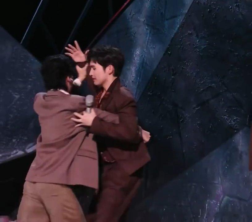 王赫野真的给姚琛来了做水印了王赫野dancebreak王赫野小考有solo独舞姚