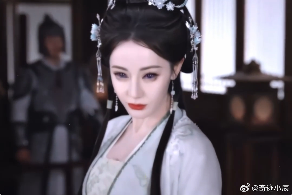 迪丽热巴迪丽热巴新剧看垃圾的眼神谁懂迪丽热巴这看垃圾的眼神 迪丽热巴新剧眼神杀绝