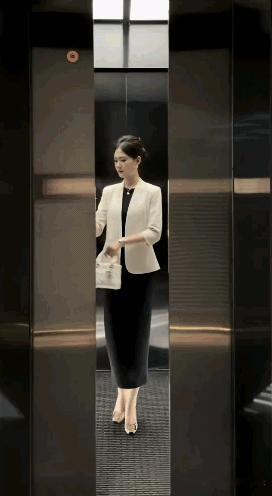 我们公司大老板的气质，那真是绝了！