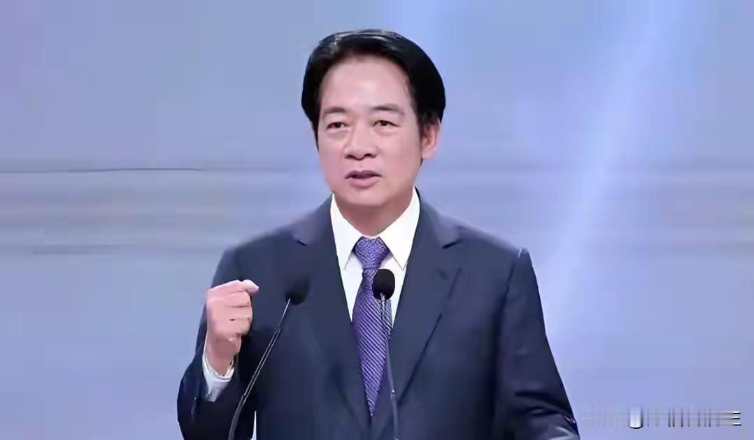 癞蛤蟆“走夜路吹口哨”给自己壮胆！
癞蛤蟆说，尽管中国大陆的拳头比较大，但‘我们