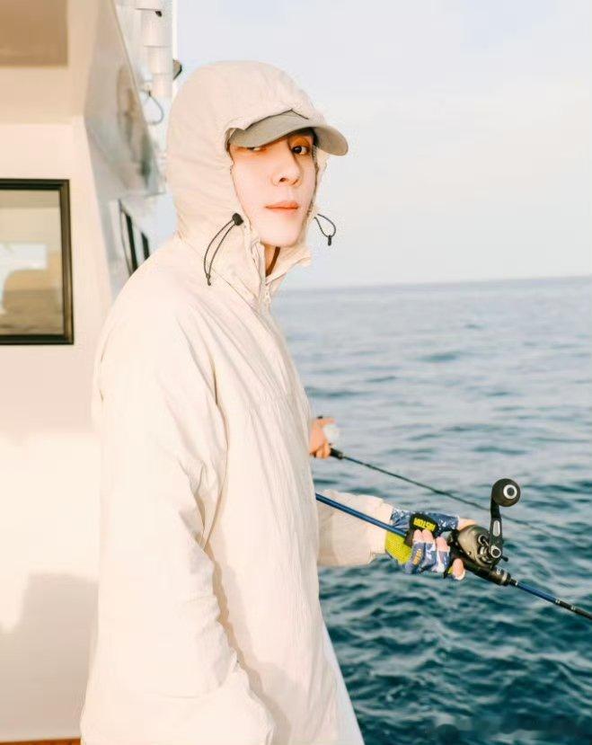 李佳琦说录合伙人快魂飞魄散了合伙人李佳琦都喊累的录制强度，合伙人这节目也太耗体力