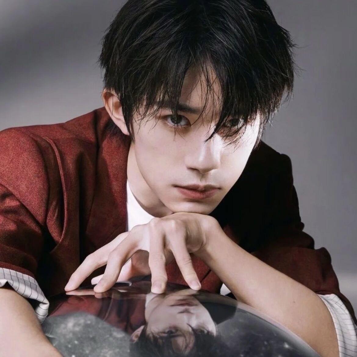 祝你，祝我，祝我们。🍎