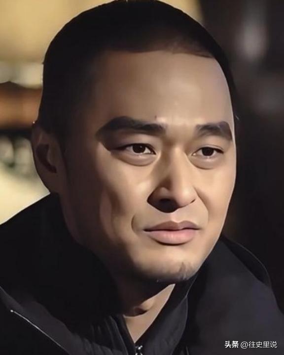 身家上亿”的北京协和医学博士冯唐，再次抛出惊人“言论”，他说：“没事不要和任何人