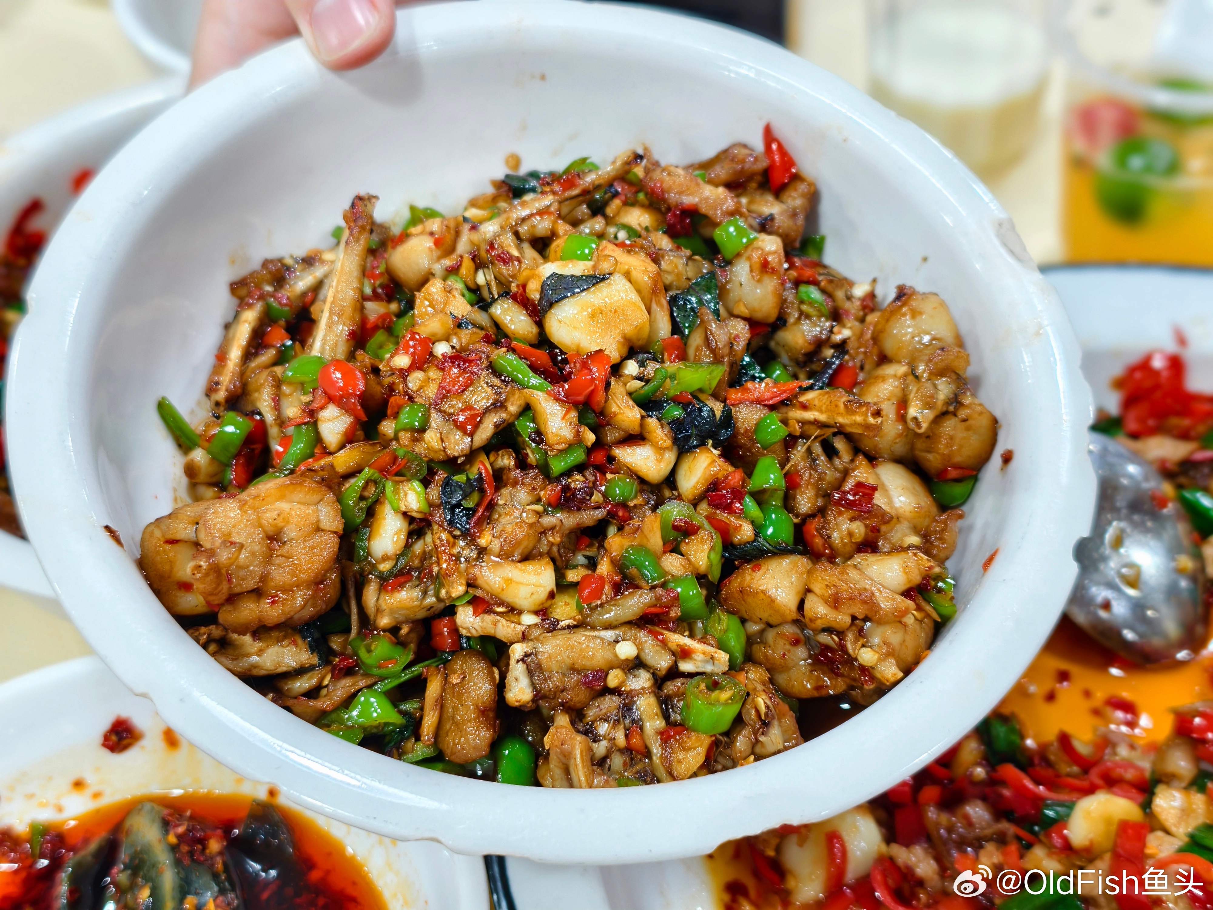 长沙笨萝卜，名不虚传排队能排出去三个小时……菜品味道太足了，就是香辣，有的还有酸