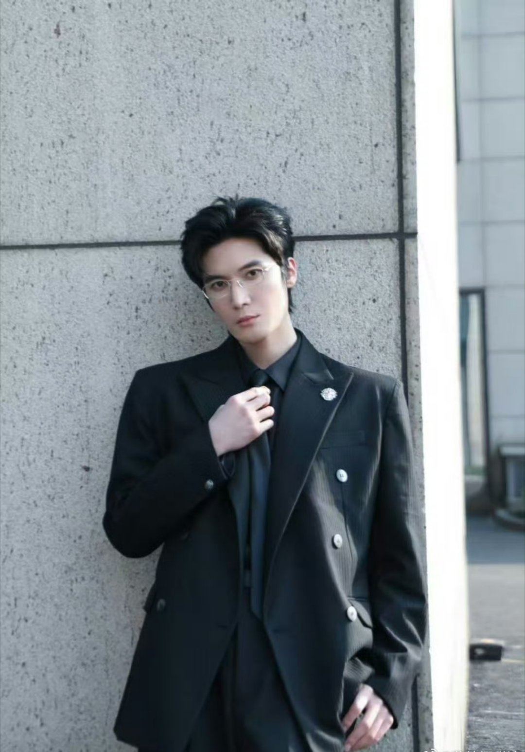 刘海宽跪求刘晓庆演他女朋友 从温润如玉的蓝曦臣直接变身喜剧人，刘海宽这反差也太绝