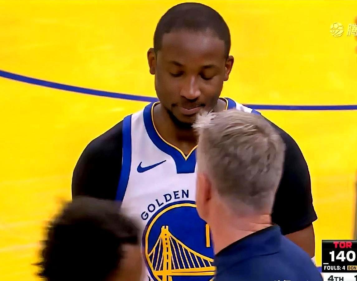 21分钟轰20分，他还能救勇士？
 
巴特勒倒下那一刻，勇士把雪藏了16场的库明