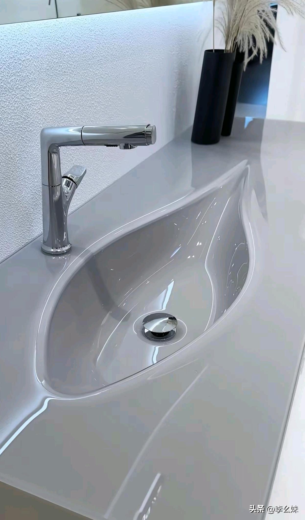 这个设计师脑洞可以