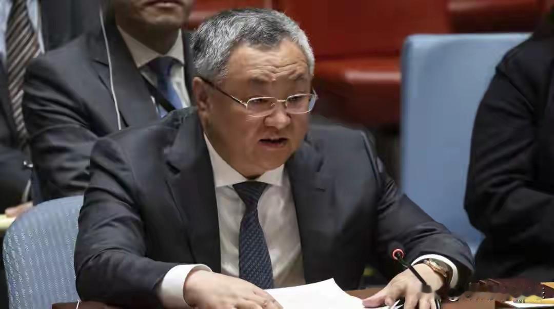 中方开始行动，拉40国组建新群，联合国古特雷斯要求捐款，其他国直呼，美国欠的会费