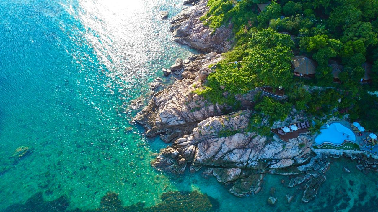 盘点那些让人看着直挠头的泰国迷惑行为
在这里，办事的节奏常常慢得出奇——工地上一