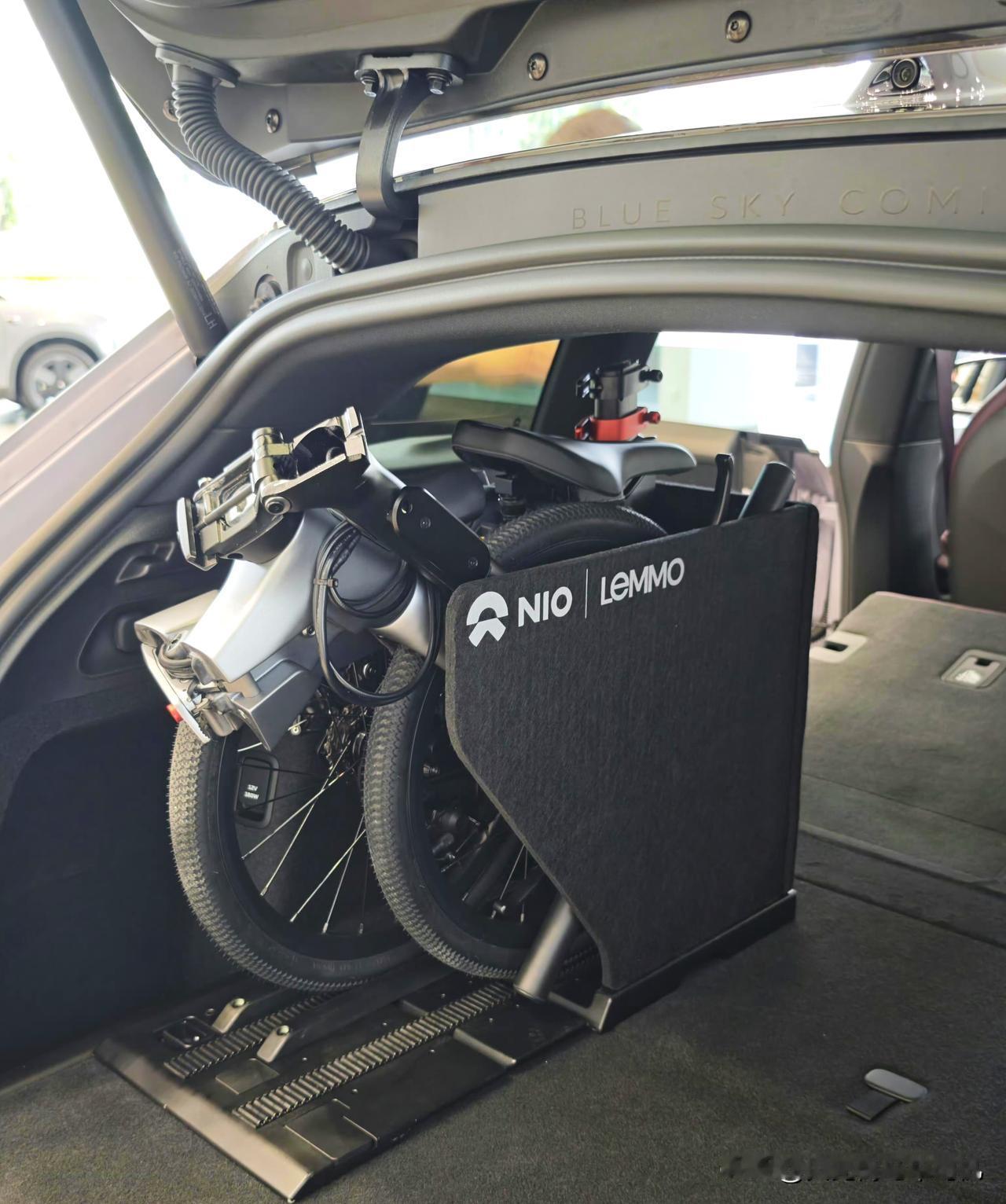 蔚来这玩意卖7999元，你觉得值吗？
能享受骑车的感觉，还能锻炼身体，关键还环保