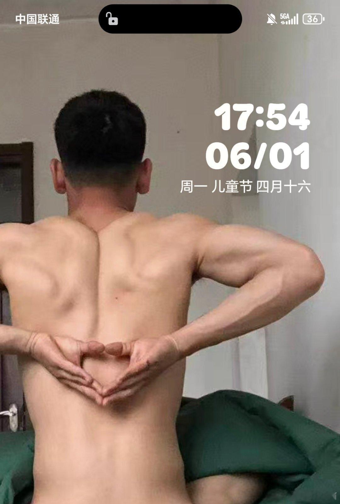 我把这好图当壁纸了，兄弟们！