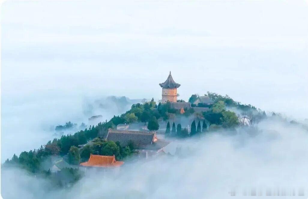 暑假出行攻略收好！豫北山水、历史古迹全部对 26 届中高考生免门票。二郎山、灯台