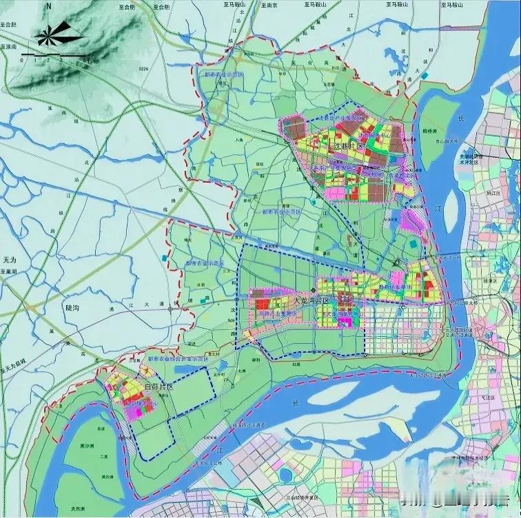 安徽芜湖走上了和南京一样的发展道路，那就是跨江开发、拥江发展，大力发展江北新区。