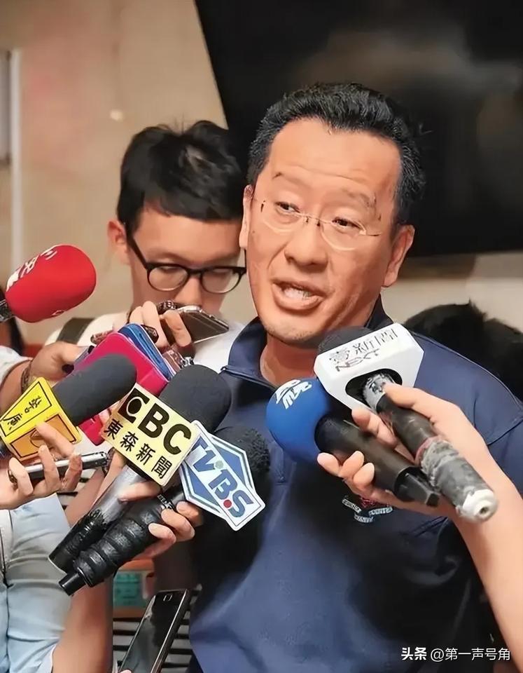 台“国防部长”顾立雄发布声明，

3月26日，针对特朗普宣布5月访华，台湾省所谓