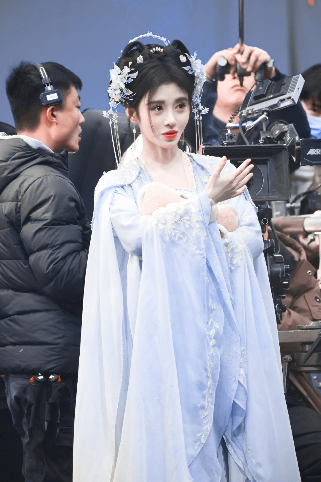 🫐🧊"_姜黎非!!𖤐*̩̩͙⸝⋆鞠婧祎姜黎非