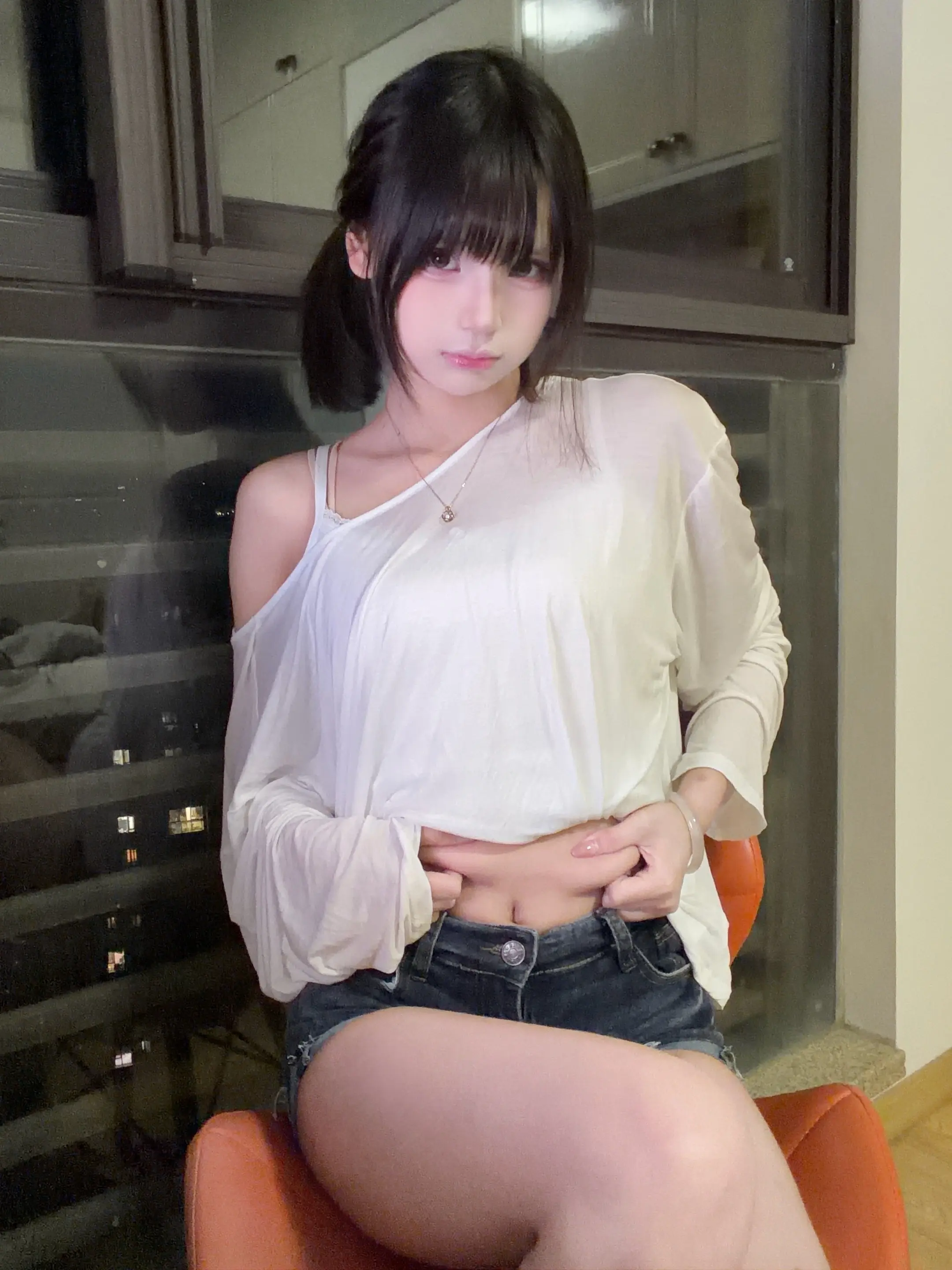 小肚小肚。