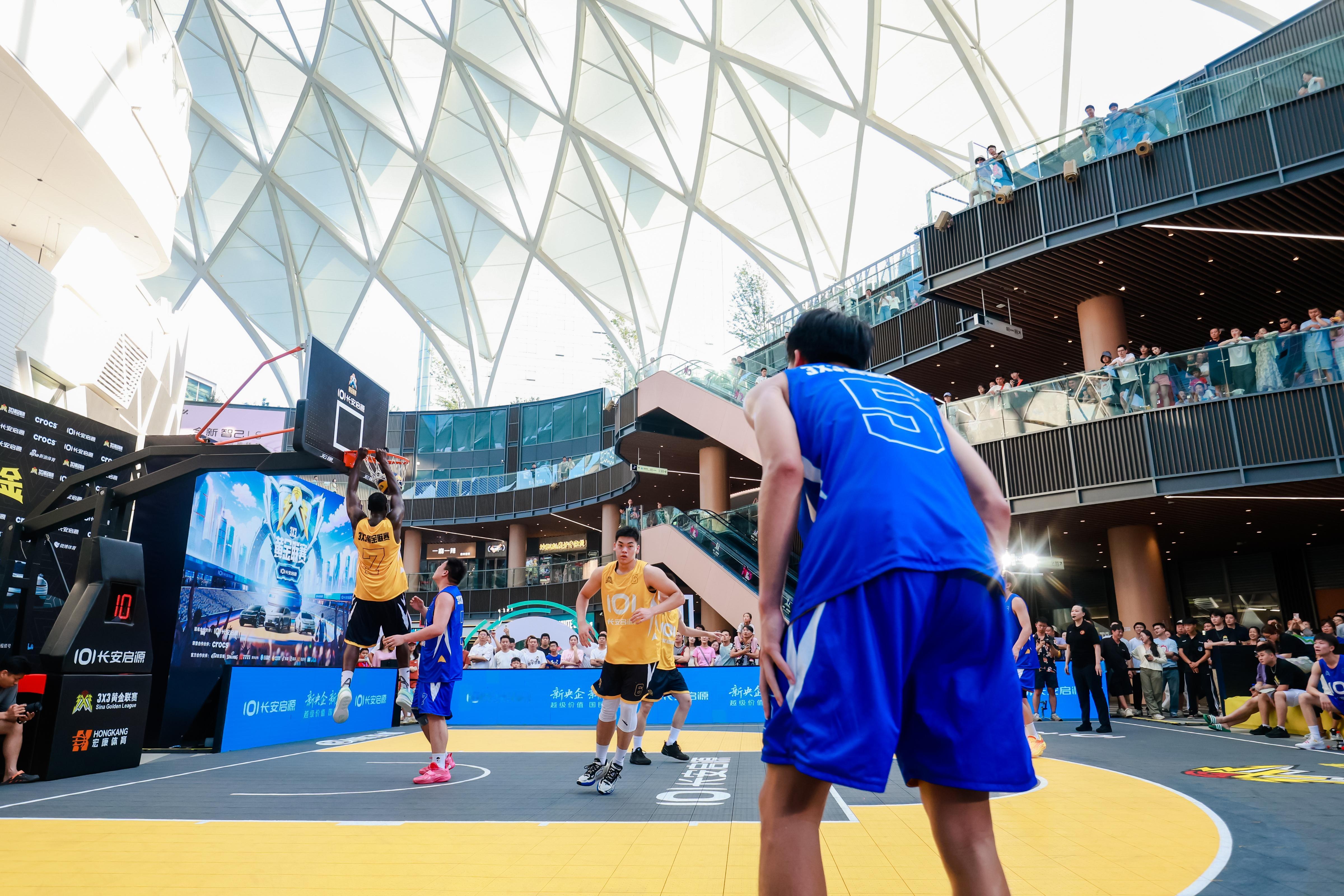 招募 2位天津本地的湖人球迷来玩儿，加入3x3黄金联赛 粉丝球局评论区报名，活动