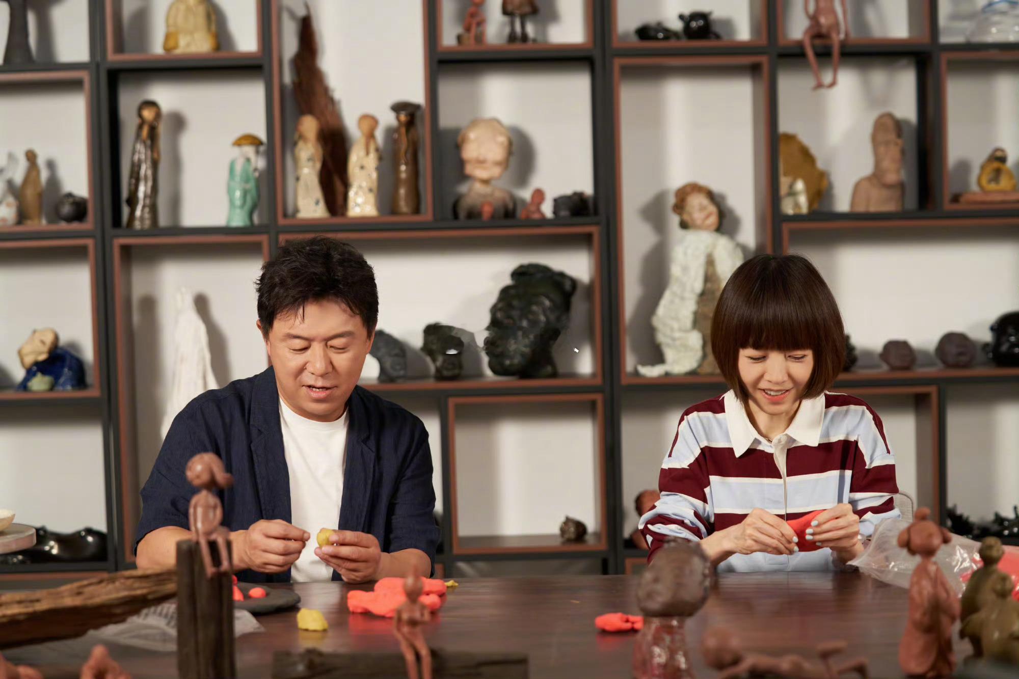 不工作的时候可以在家玩什么我的十一电子榨菜假期宅家，何必刷手机到头晕？学学黄渤的