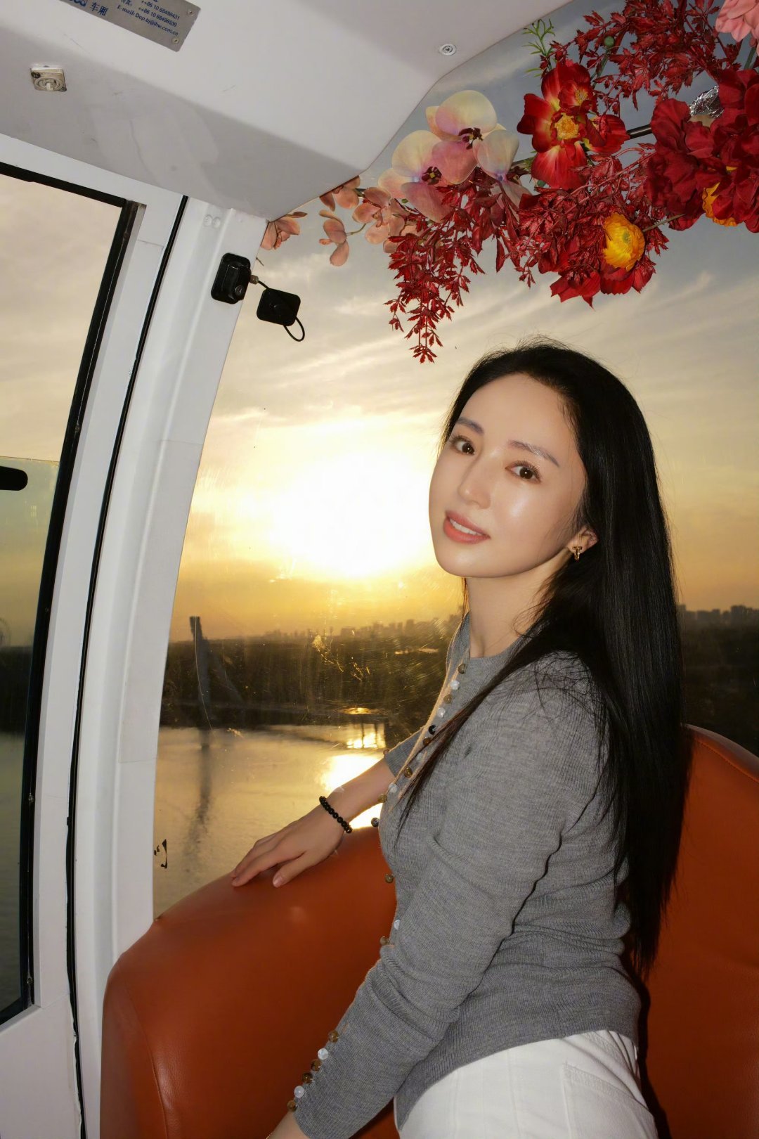 爱看姐弟恋的有福了董璇金莎李嘉格年下恋果然养人 谁懂！恋综终于不拍青涩小年轻了！
