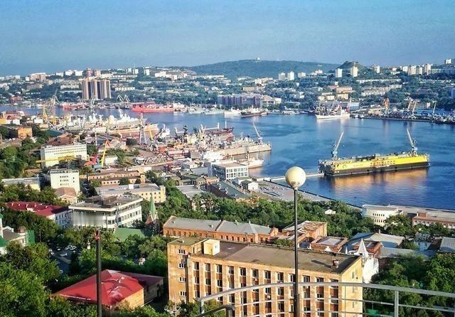 普京在新年第一天就向中国抛出了一个重大合作大礼单。新华社消息，1月1日，普京决定