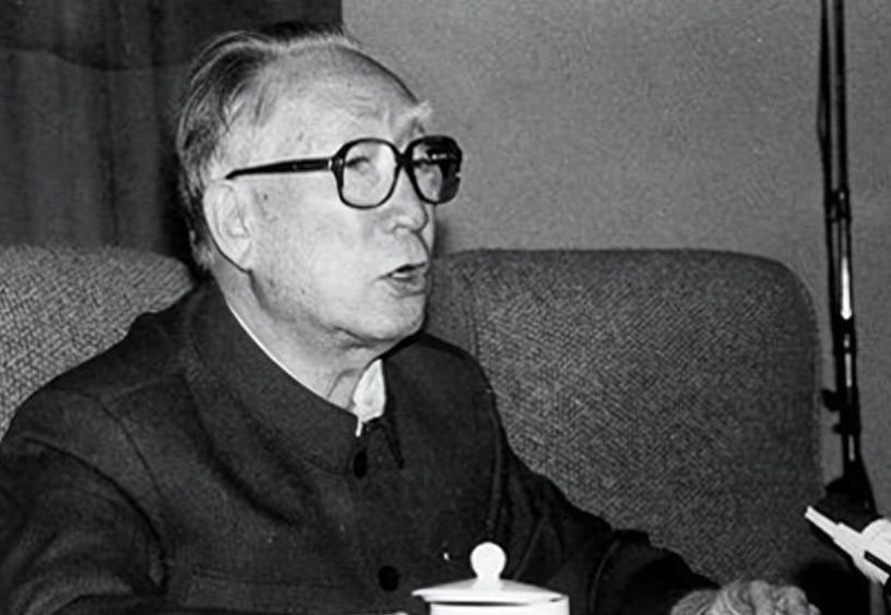 如果1955年大授衔时薄一波同志也在名单中，他最适合被授予什么军衔级别呢？
19