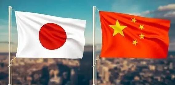 中日一旦擦枪走火，第一个倒下的可能不是军舰，而是我们的沿海经济命脉！最近真正该看