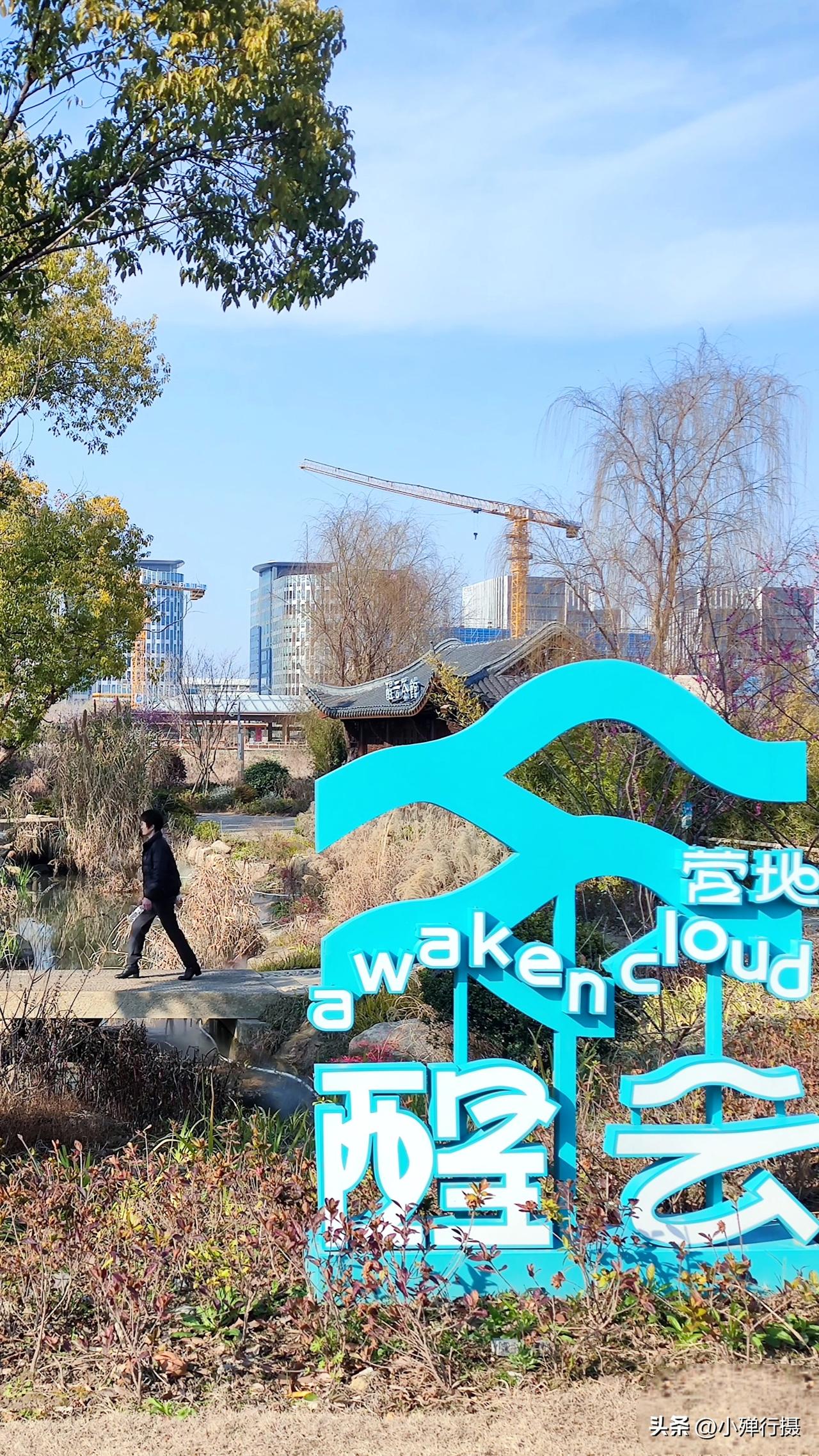 人到中年，什么是最重要我认为主要是奋斗赚钱，但是身体健康更重要。