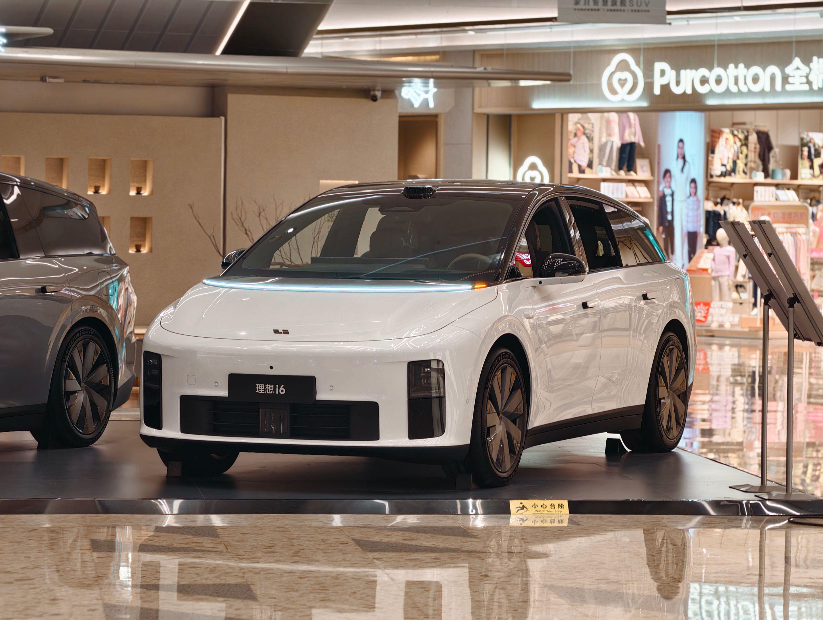 选白的理想i6是真的多