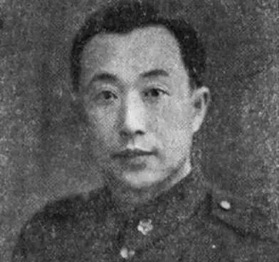在淮海战役中，李弥是3个成功跑出来的兵团司令之一。跑出去后，李弥得意洋洋的说：“
