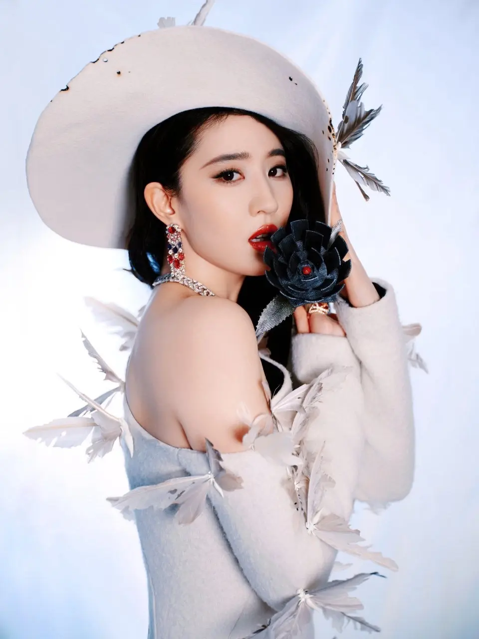 今晚8点，CCTV-1CMG第三届 不见不散！和新的一年相遇，与不变的...