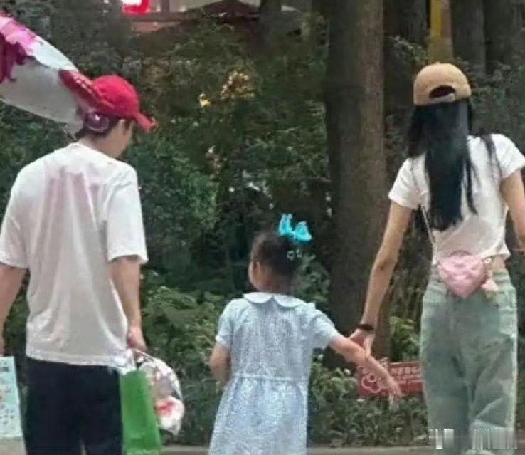 吴倩和张雨剑疑似复婚生二胎了张雨剑还是挺男人的讲道理，在华策事业高峰期承认结婚生