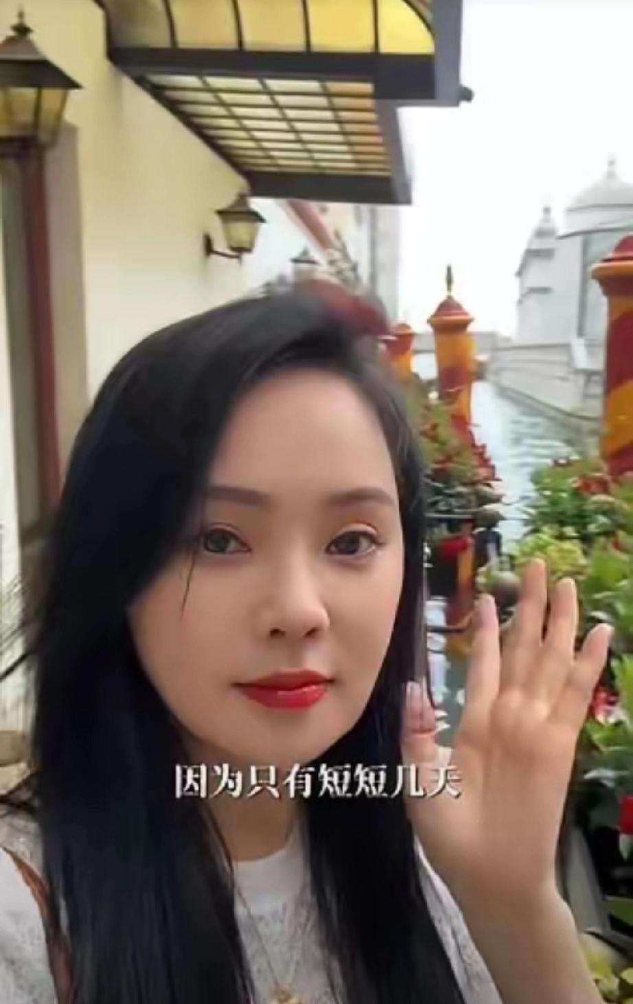 伊能静威尼斯旅行vlog曝光！10岁米粒亭亭玉立，母女相处像闺蜜
 
     