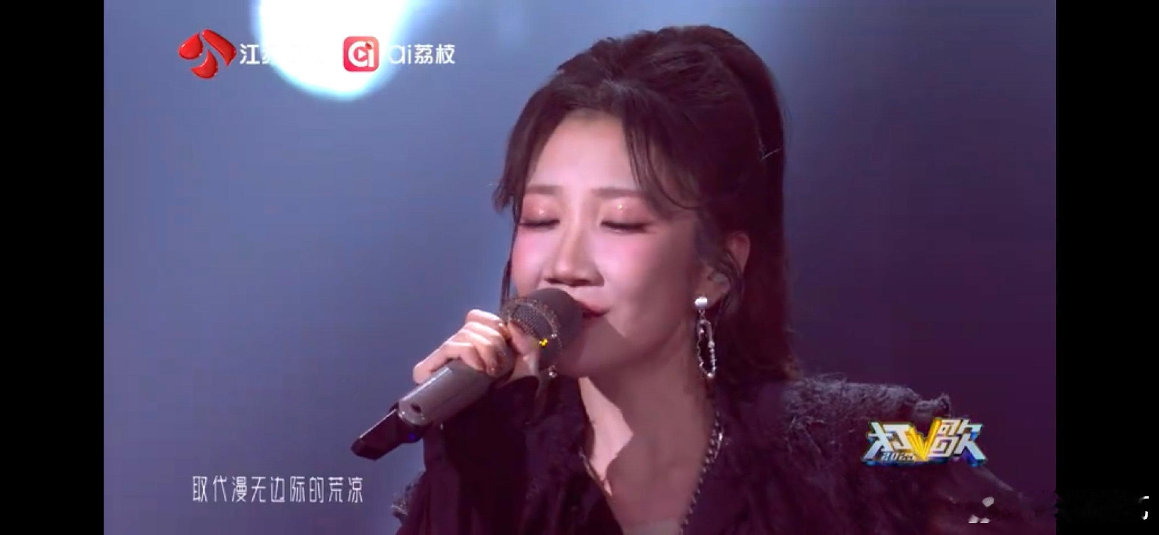 谁懂乃万新歌的自由感打歌2025直播乃万《不安于世》太上头了！诗意韵律配多元风格