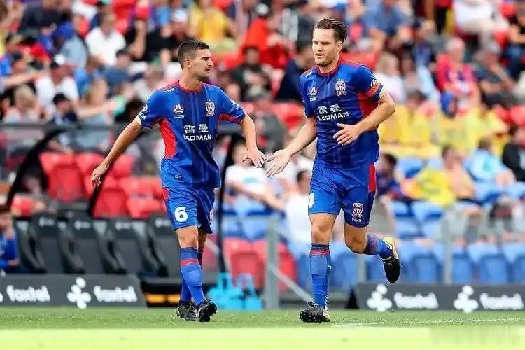 今日足球公蓷⚽️内部通道：足篮联赛交流基地赛事：澳超003场球队：纽卡斯尔喷气机