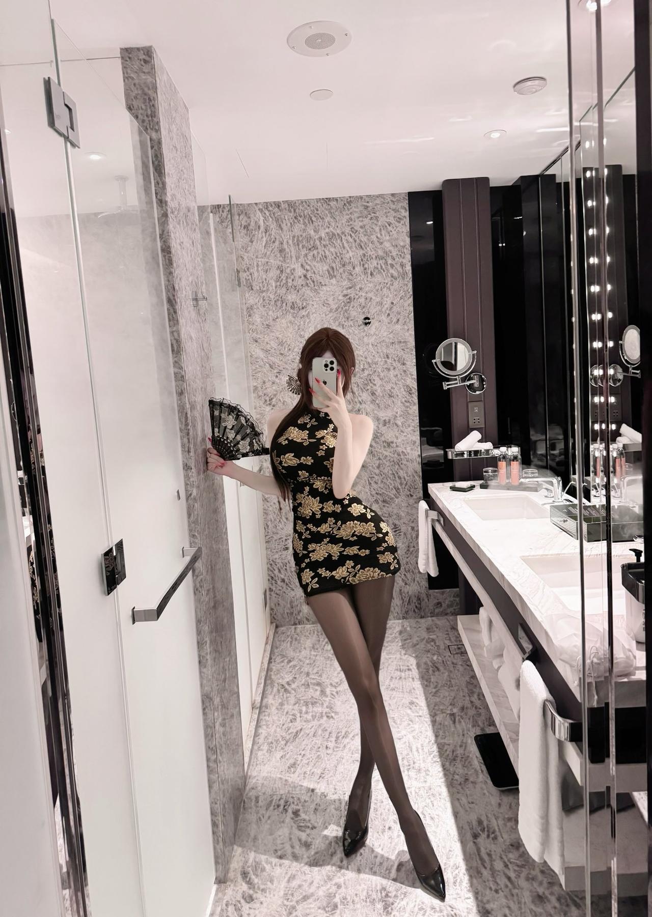 辣妹穿搭 出街穿搭 黑色yyds