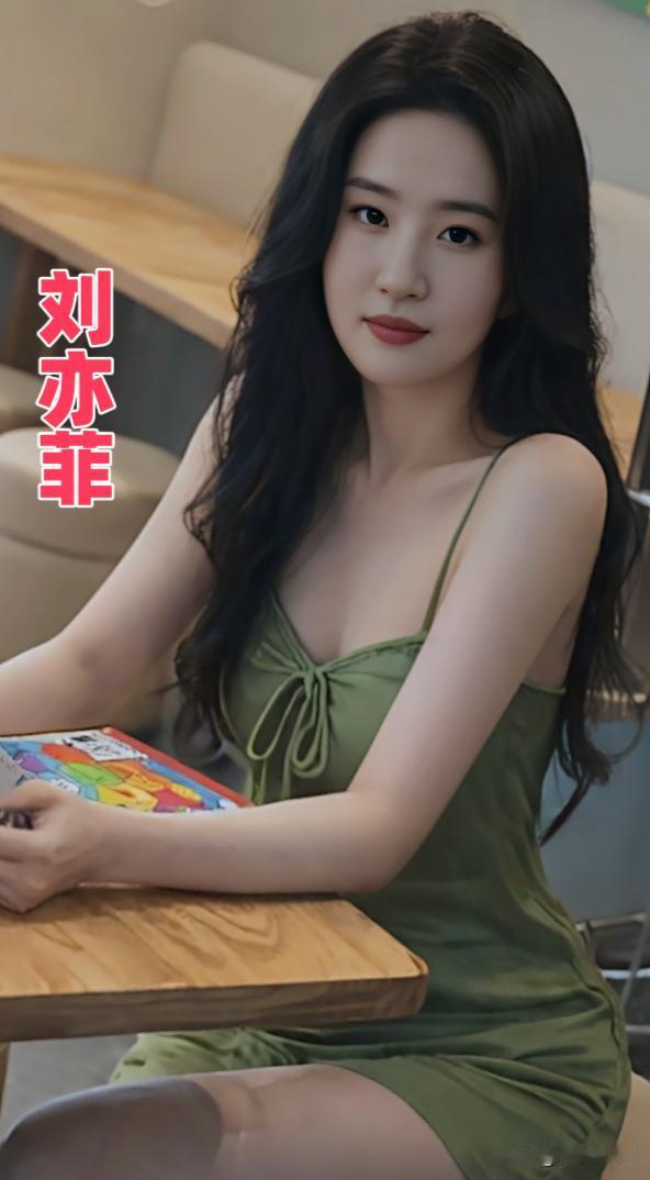 刘亦菲礼服裙造型惊艳绝伦气质优雅性感妩媚让人眼前一亮  女明星 气质女明星 刘亦