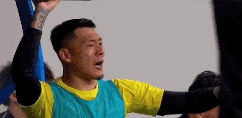 王大雷为什么不能首发？[what]真是令人匪夷所思！扬科维奇太幼稚，外教也怕麽？