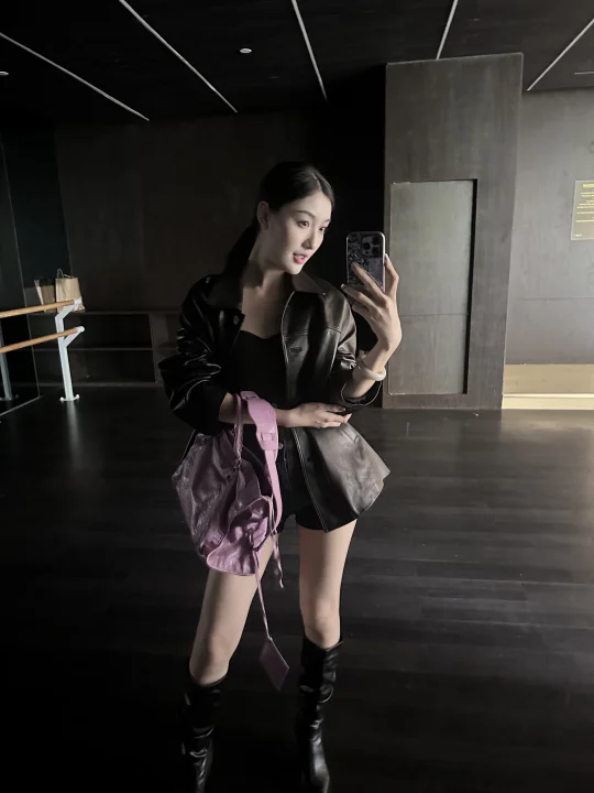 顶级女Alpha穿搭！英国油蜡绵羊皮太靓