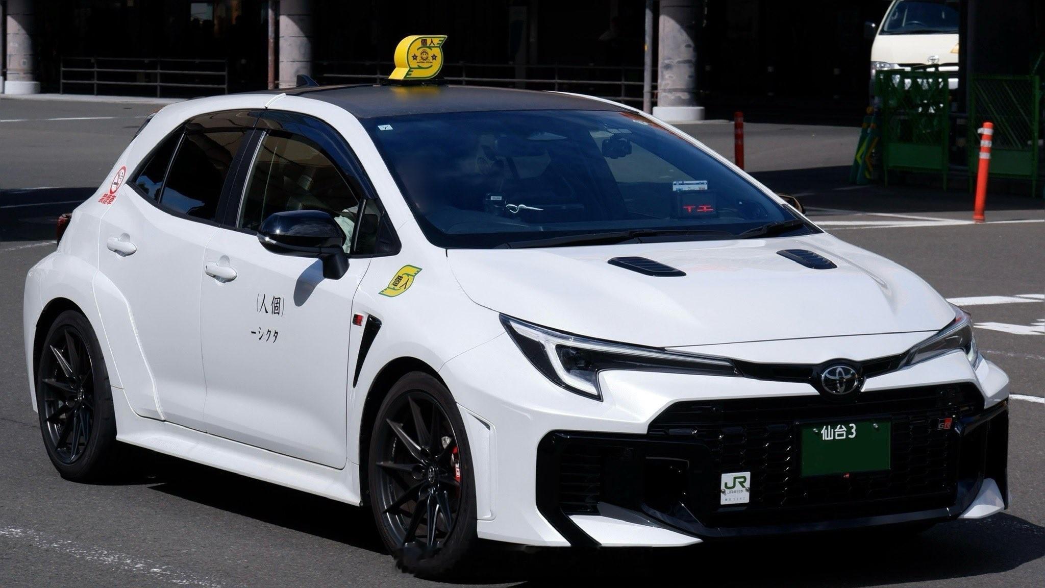 GR Corolla个人计程车能不能让司机坐车，我开车[偷笑] iAcro[超话