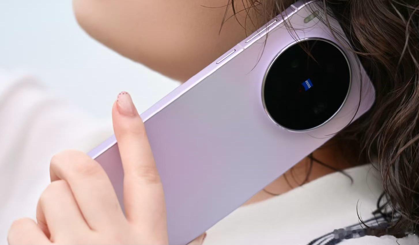 vivo X300s四好体验！屏幕、影像、系统和体验都在线，并且影像风格有很多选