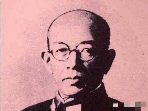 1939年，日军少将中村正雄被击中腹部，身受重伤，军医为了取出子弹，只能切开他的