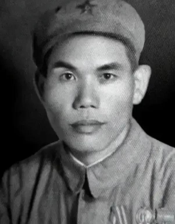 1955年，四野资深旅长王化一，得知授少校军衔，转身对组织干事，苦笑道：“太丢脸
