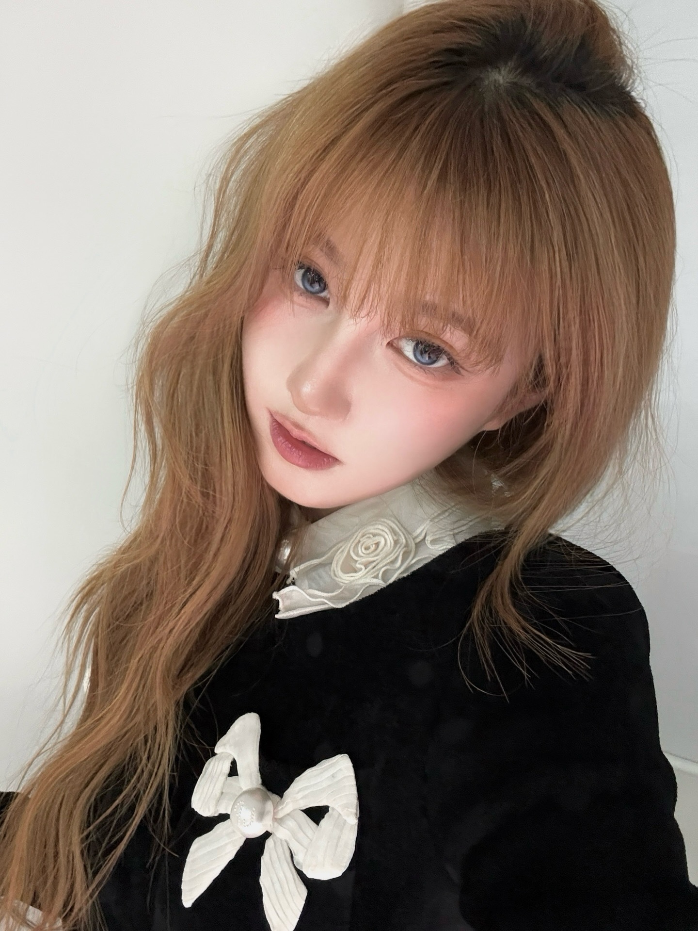 SOORIN林受潾 🤍🖤 