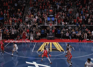 绝杀！莱昂纳德迎着3人扑防压哨中距离，快船126-124胜鹈鹕
北京时间11月1