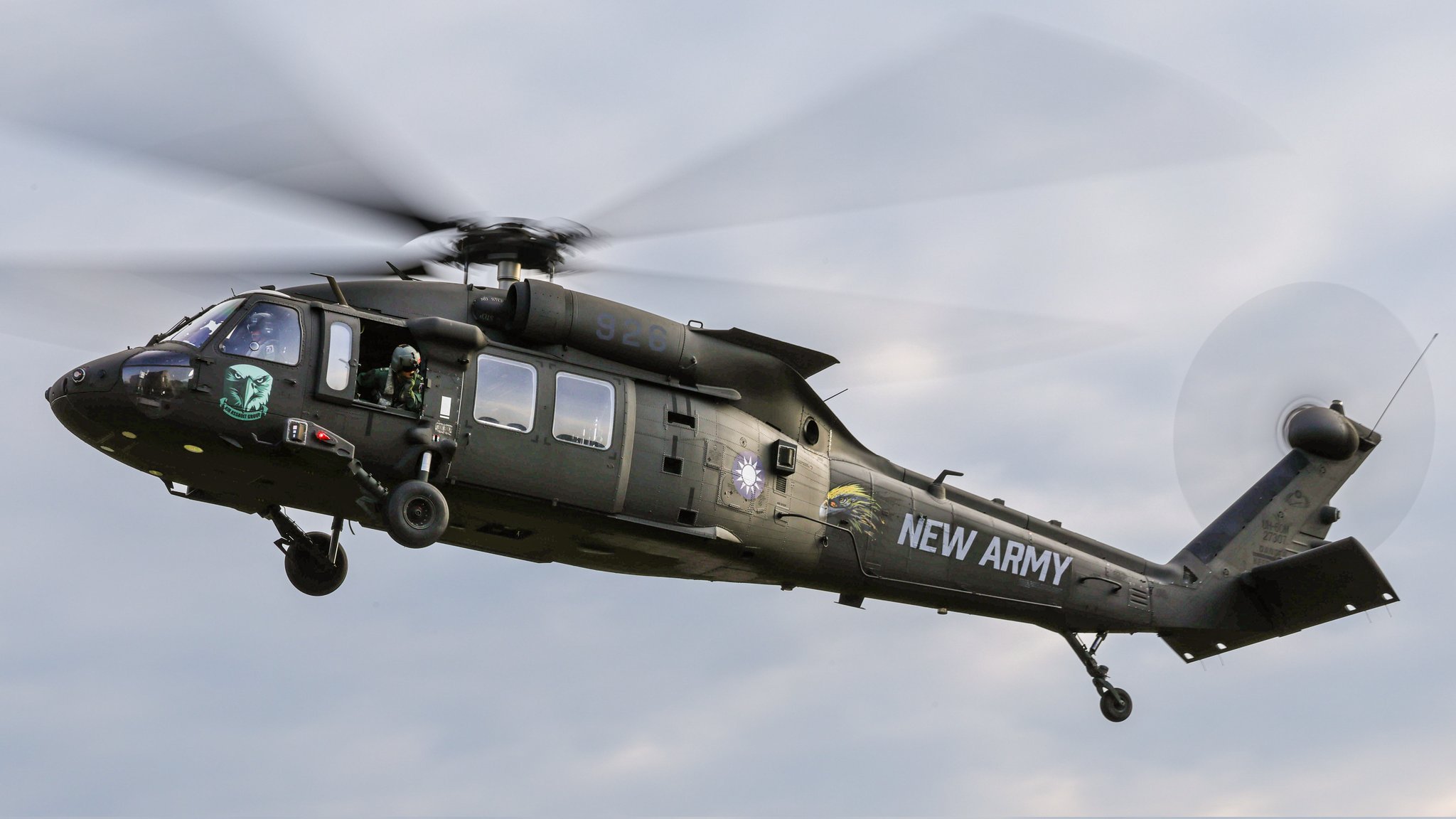 飞扬军事 继去年在逢甲大学举办的模型赛事中首次亮相并取得圆满成功后，台匪陆軍航空