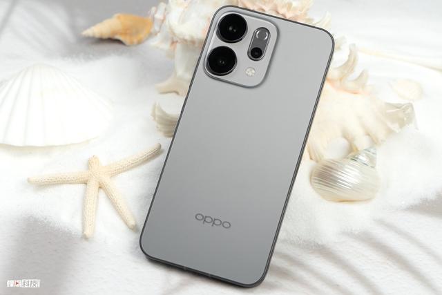 OPPO Reno14系列上手玩：外观刚柔并济，精致感再升级