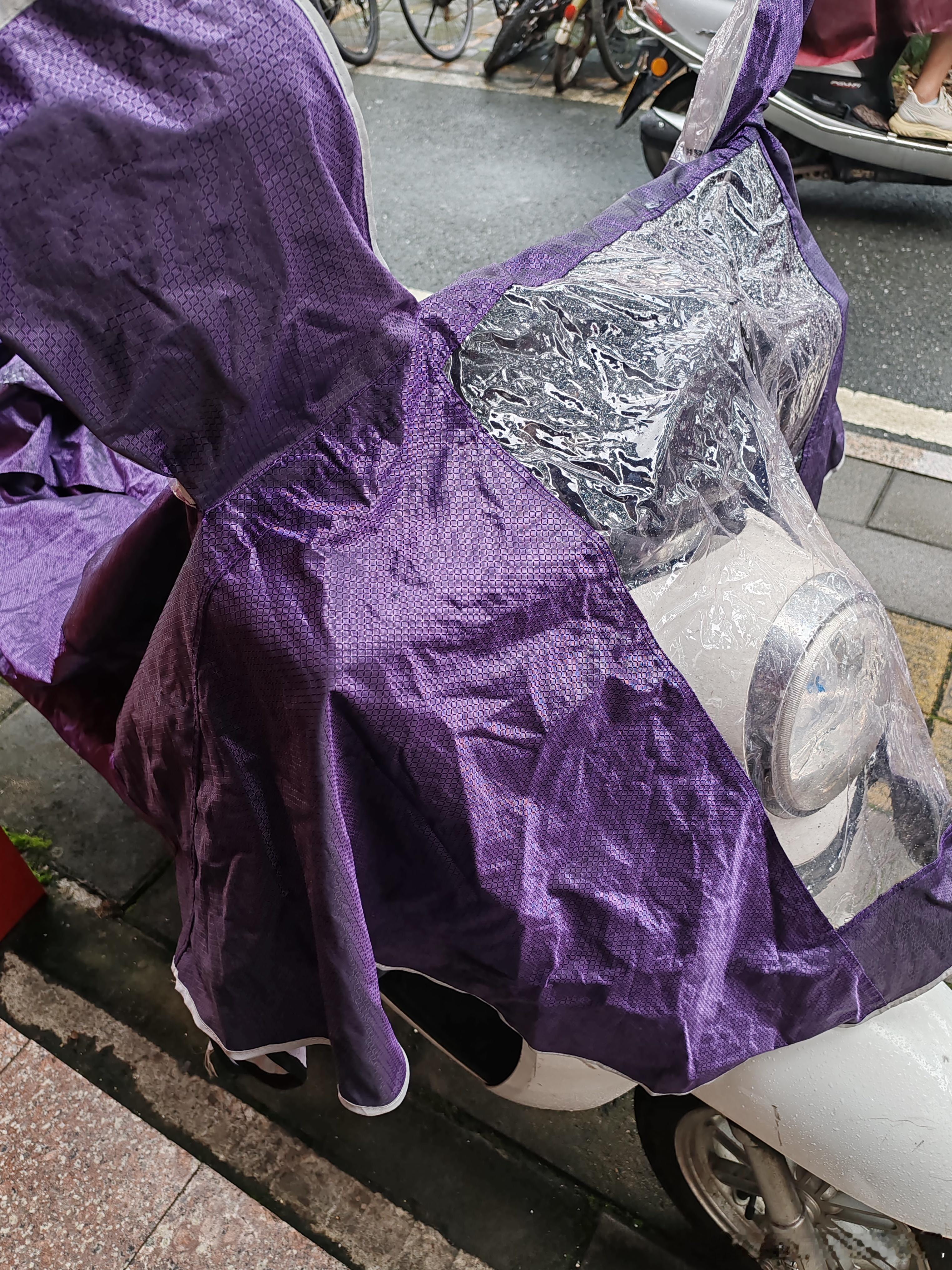 广东的雨到底还要下多久看着广东网友吐槽连绵阴雨，福建居民同样深有感触，眼下全省也