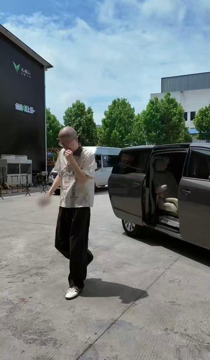 一饭封神2定档 心心念念的厨综续作定档了！一饭封神第二季官宣上线时间，概念海报一
