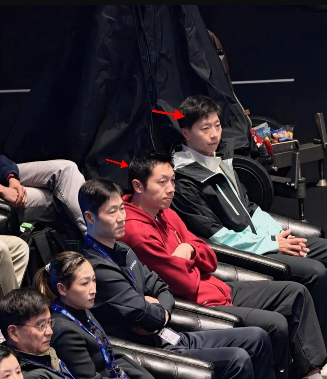 乒乓圈又热闹起来！

7月10号2026全锦赛双打名单出炉啦，
马龙和许昕再次搭